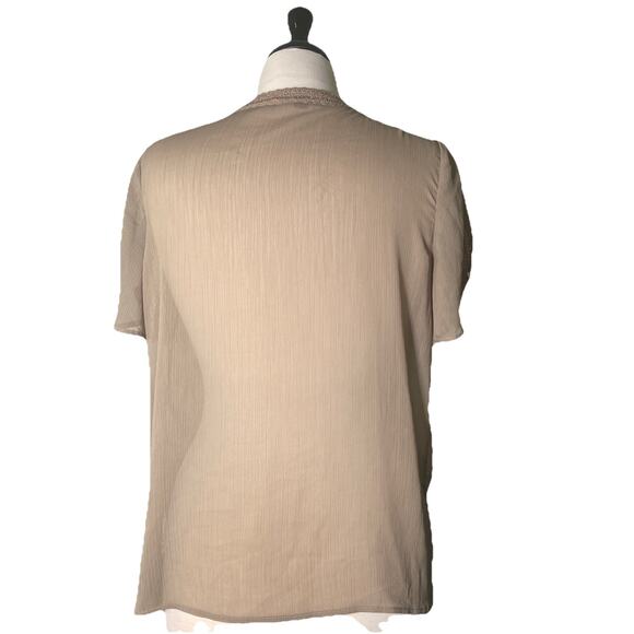 Banana Republic Women’s Blouse Small Olive Green V-Neck Short Sleeve - Picture 4 of 4